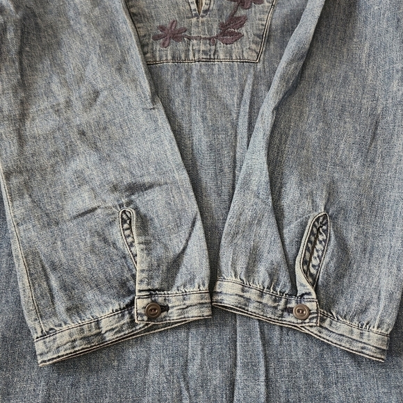 Gap 1969 Boho Denim Tunic with Floral Embroidery Size Small - Picture 5 of 9